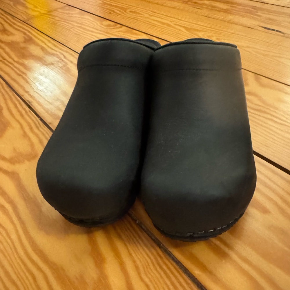 Sanita wooden Black Clogs brand new size 40 - Picture 3 of 12